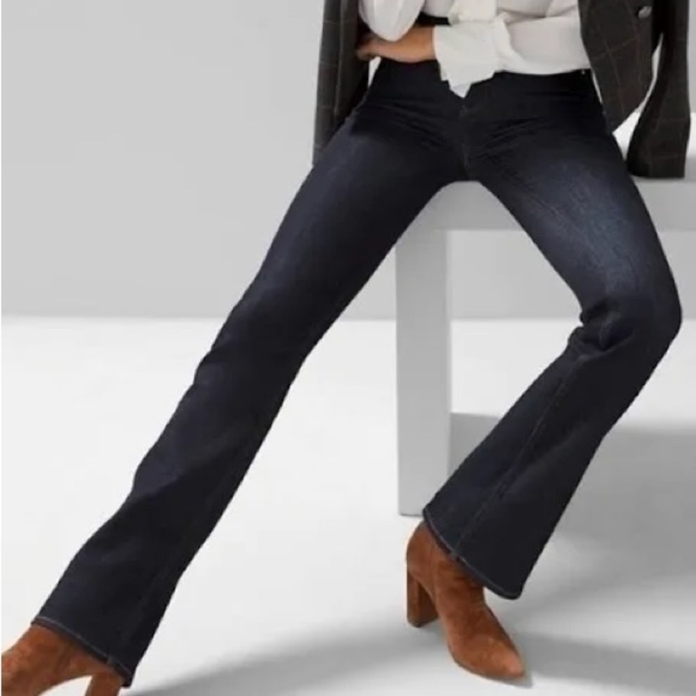 Michael Kors high rise boot cut blue jeans size 4